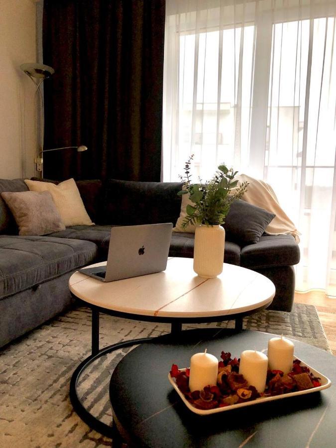 Apartaments Airport Okecie Premium Βαρσοβία Εξωτερικό φωτογραφία