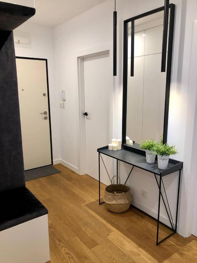 Apartaments Airport Okecie Premium Βαρσοβία Εξωτερικό φωτογραφία